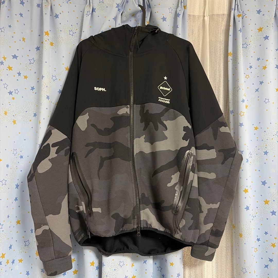 F.C.Real bristol 迷彩柄パーカーM