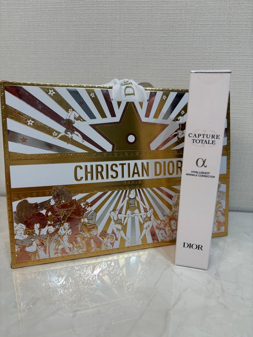 DIOR カプチュール　トータル　ヒアルショット　15ml
