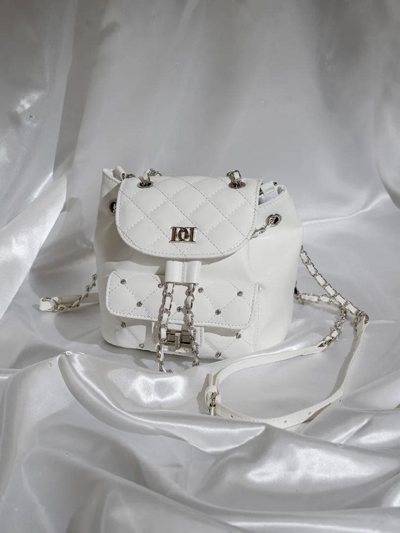 Darich キルティングビジューミニリュック WHT ダーリッチ 予約商品】キルティングビジューミニリュック – Darich (ダーリッチ)