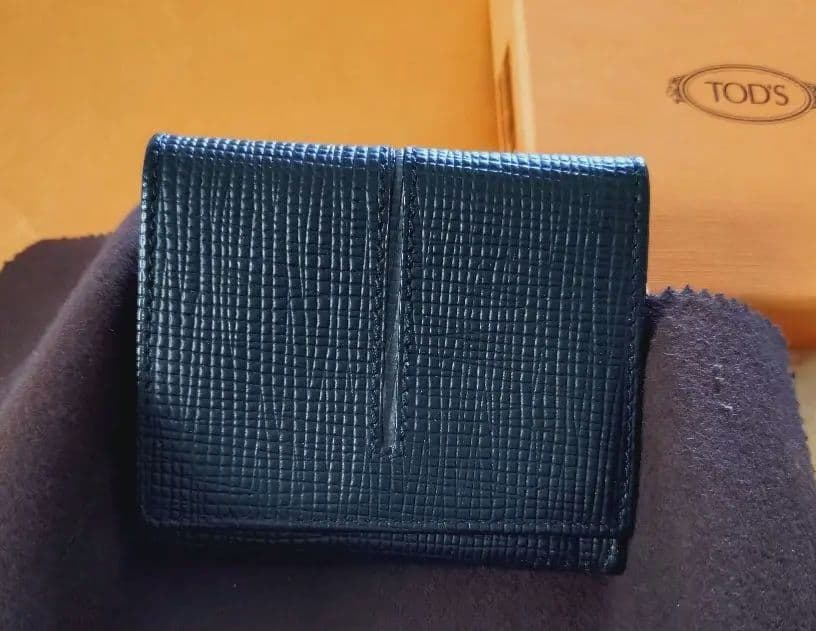 TOD'S トッズ ケース 箱 ショッパー付 ブラックx グレー 100%直営店買付【TOD'S】T CASE バック XBWTSTY02Z0XPRB999 (TOD'S