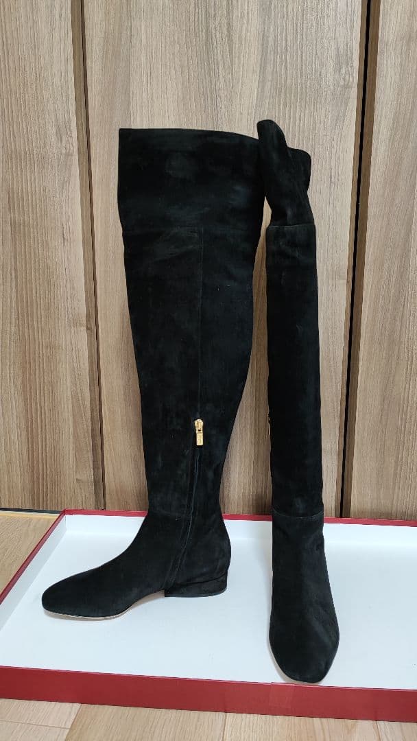 フェラガモ　ニーハイブーツ　23cm 6D