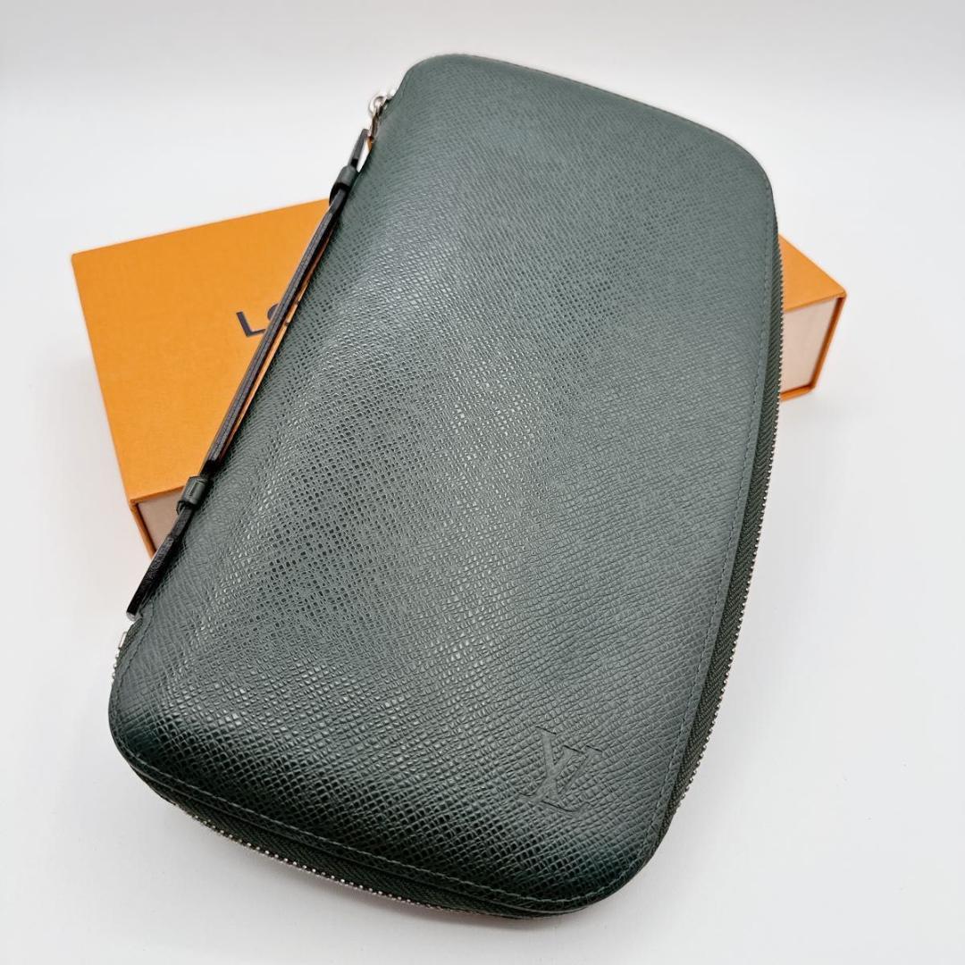 ルイヴィトン タイガ オーガナイザー アトール トラベルケース 長財布 ジッピー