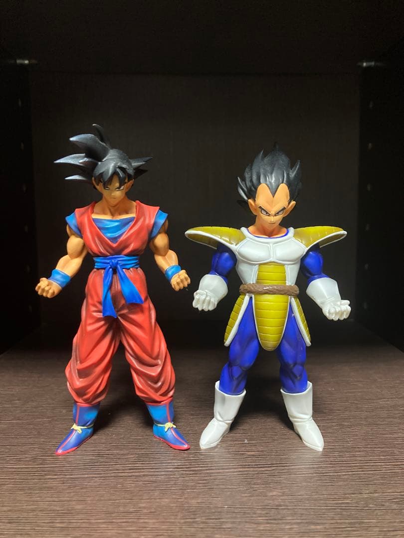 ドラゴンボール　悟空・ベジータ フィギュア セット