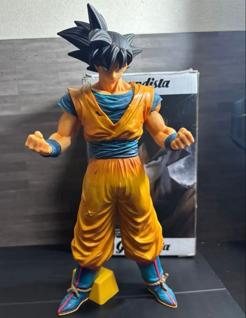 ドラゴンボール フィギュア　grandista 孫悟空　黒髪