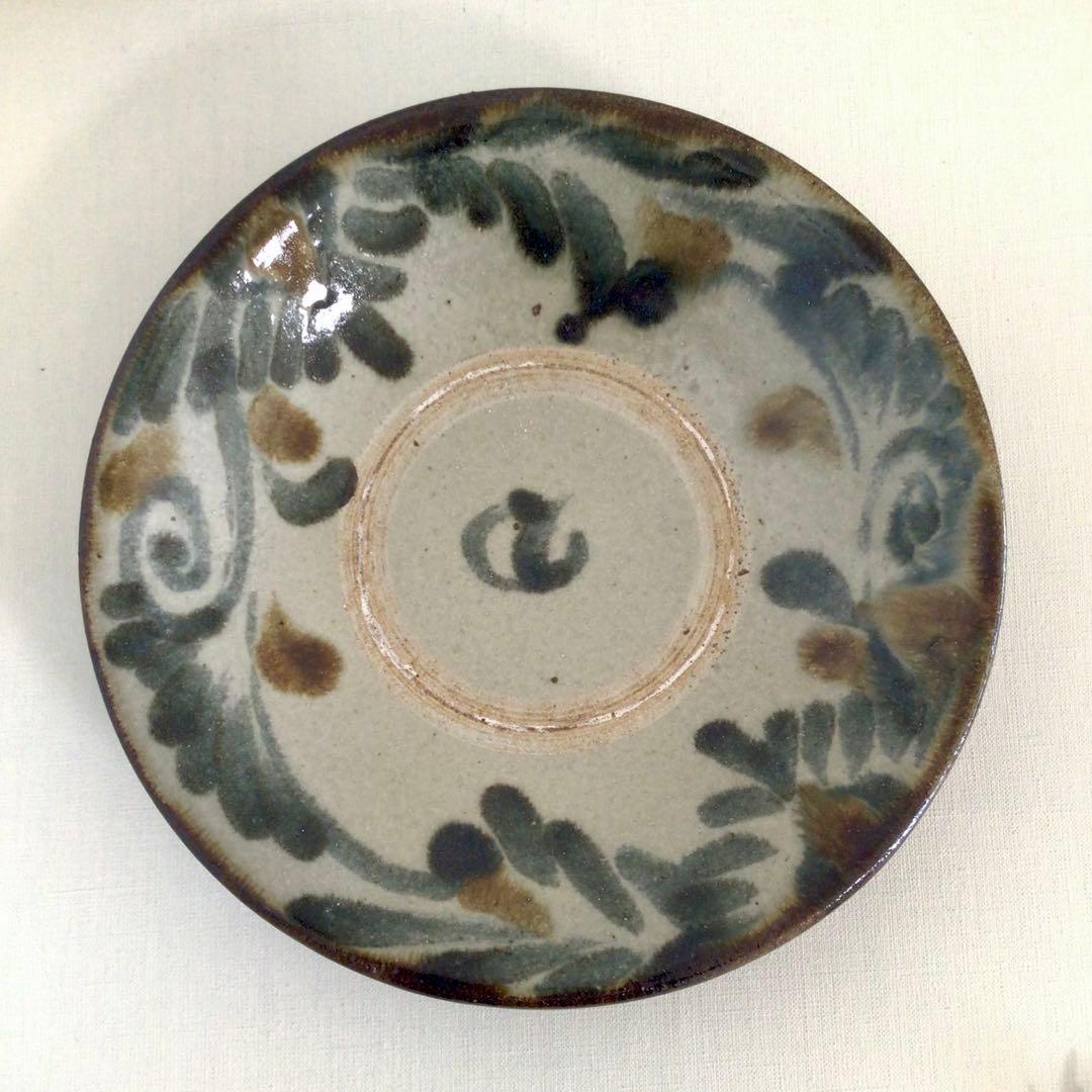 新品 菅原謙 10寸皿 やちむん 大皿料理 定価28000 フルーツ皿 工芸品 新品 菅原謙 10寸皿 やちむん 大皿料理 定価28000 フルーツ皿 工芸品