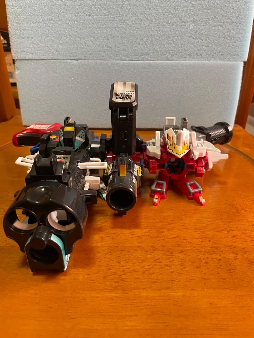 緑*茶様 オメガバハムート&ジャスティスイフリート（クラッシュビーダマン中古品）