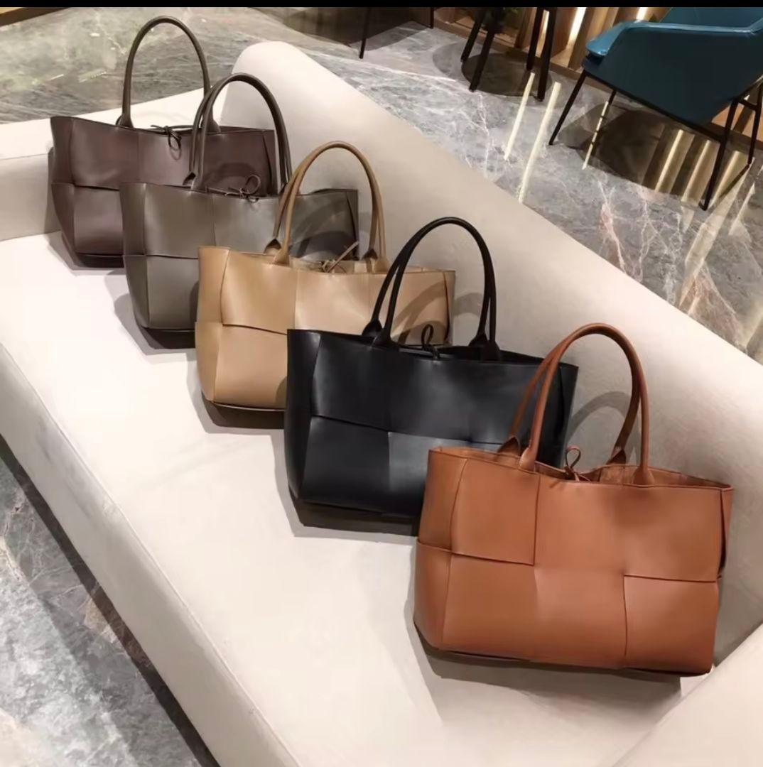 ☆(●´ω｀●)即購入まる様☆　大人気デザインレザートートバッグ