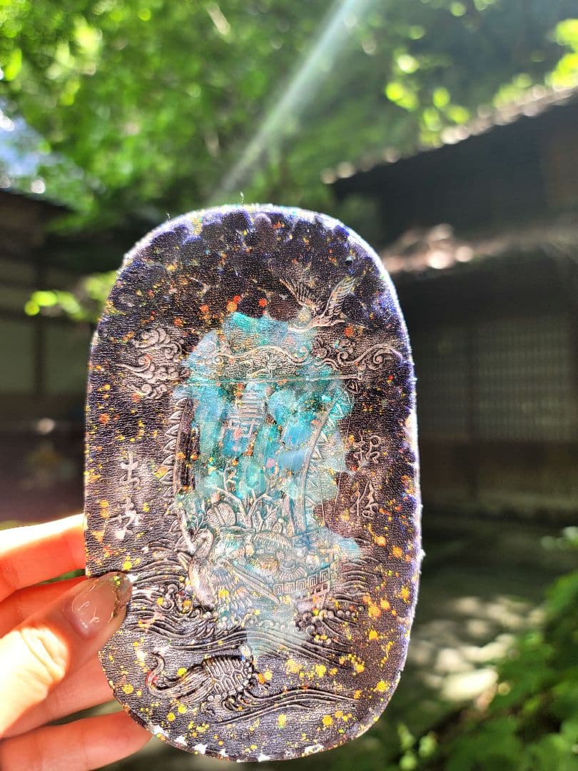 縁起物浮き彫り鶴の身を守る護身小判プレートオルゴナイト