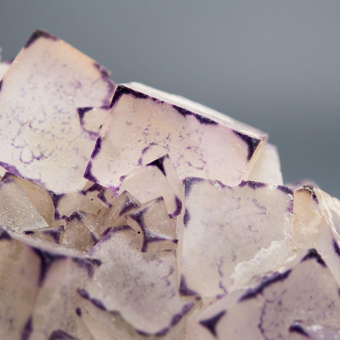 中国 貴州省 フローライト 天然石 原石 鉱物標本 鉱石 蛍石 107824ZZ