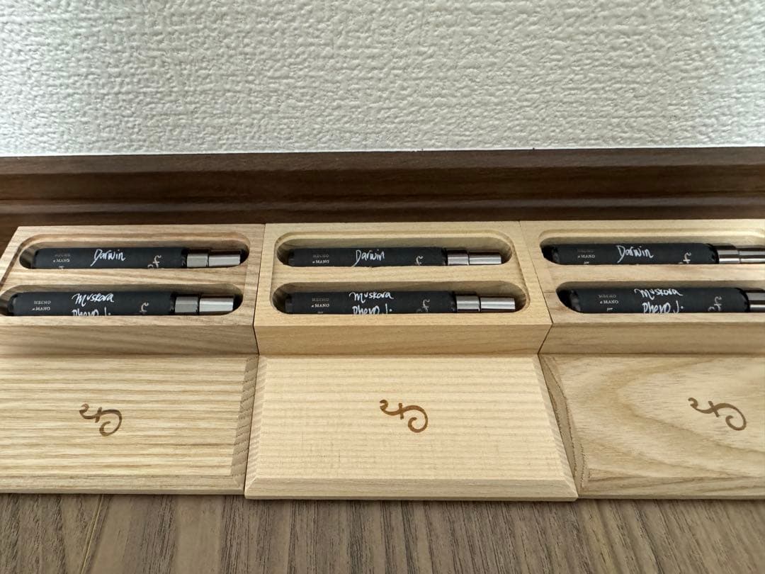 【木箱3セット】フエギア Darwin & Muskara Phero J. 木箱2セット】フエギア Darwin & Muskara Phero J. - メルカリ