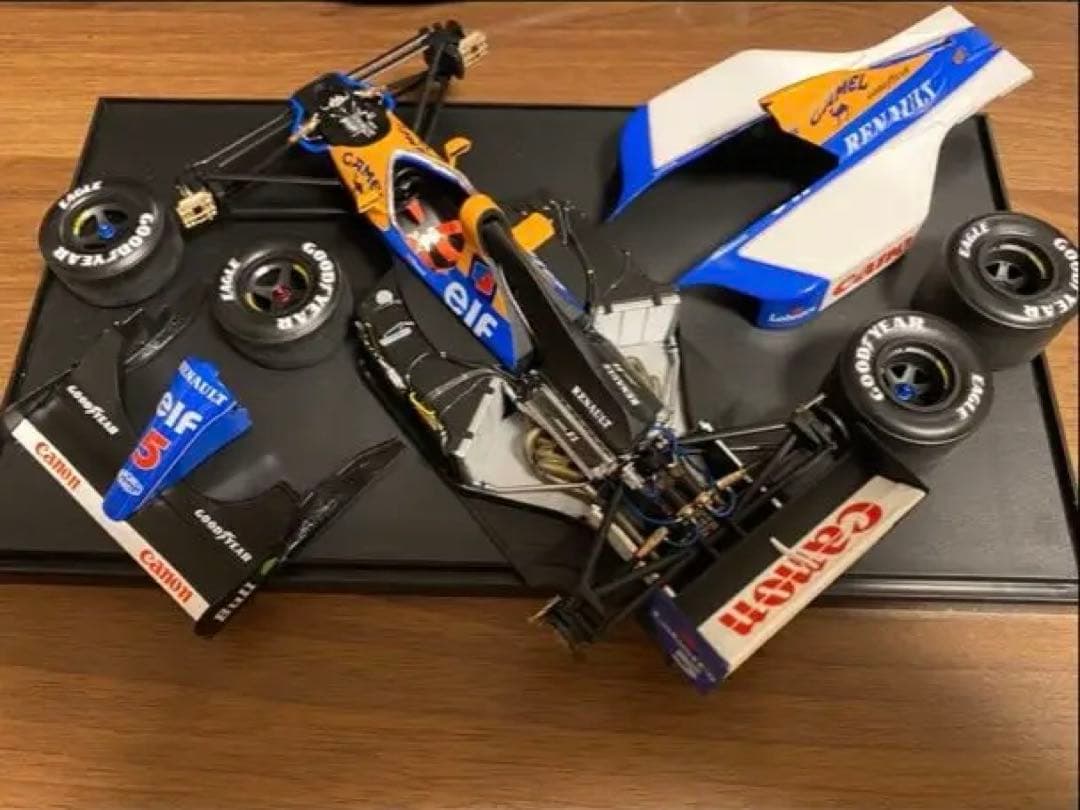 1/20 タミヤ Williams RENAULT F1 モデル 完成品 Amazon | タミヤ 1/20 ウィリアムズFW-07 (1／20 グランプリ