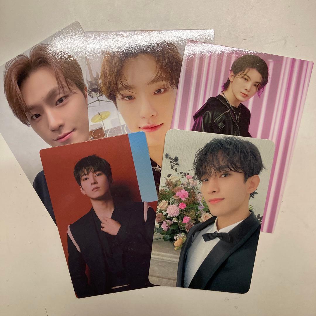 匿名配送】seventeen トレカセット フォトカード - メルカリ