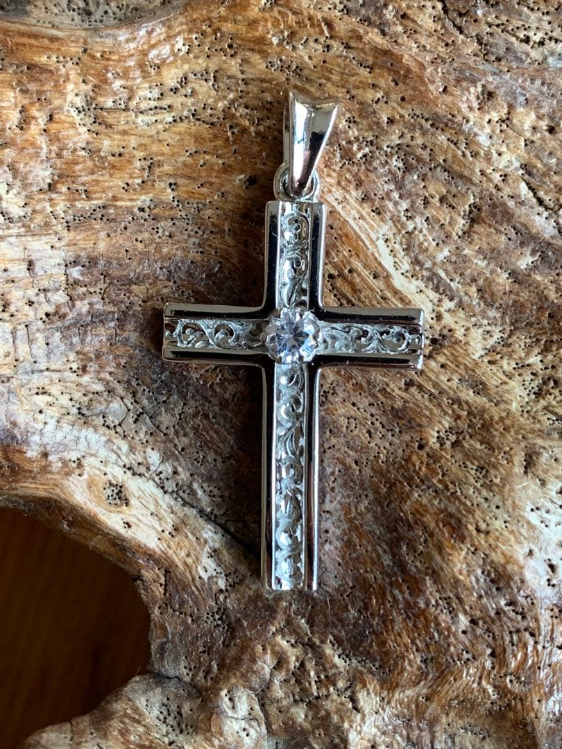 ZOCALO 【初期】トレンチ クロス ペンダントトップ L（ホワイト） Trench Cross Pendant : M (Antique Finish)｜トレンチ・クロス