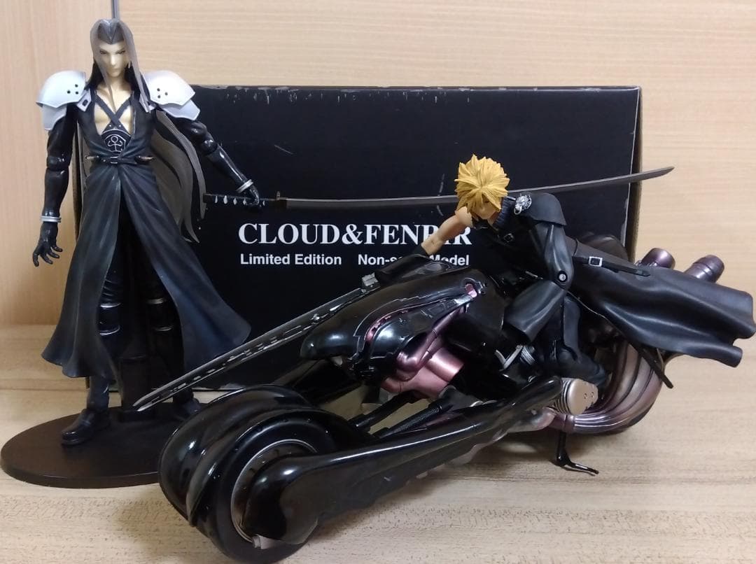 【FF7AC クラウド&フェンリル】&【FF7プレイアーツvol.2セフィロス】