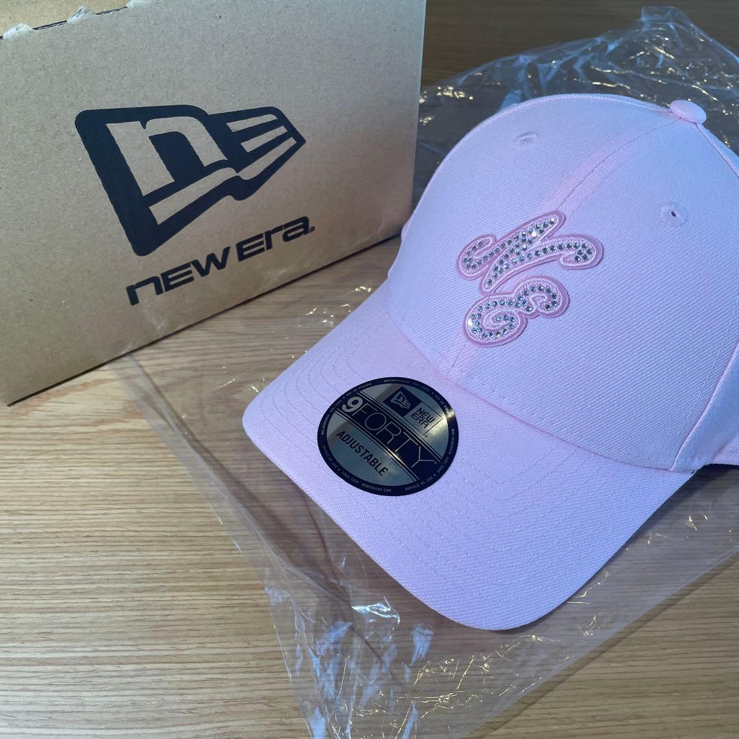 値下げ中⭐️日本正規品⭐️新品⭐️ニューエラクラッシックロゴ　ラインストーンピンクです