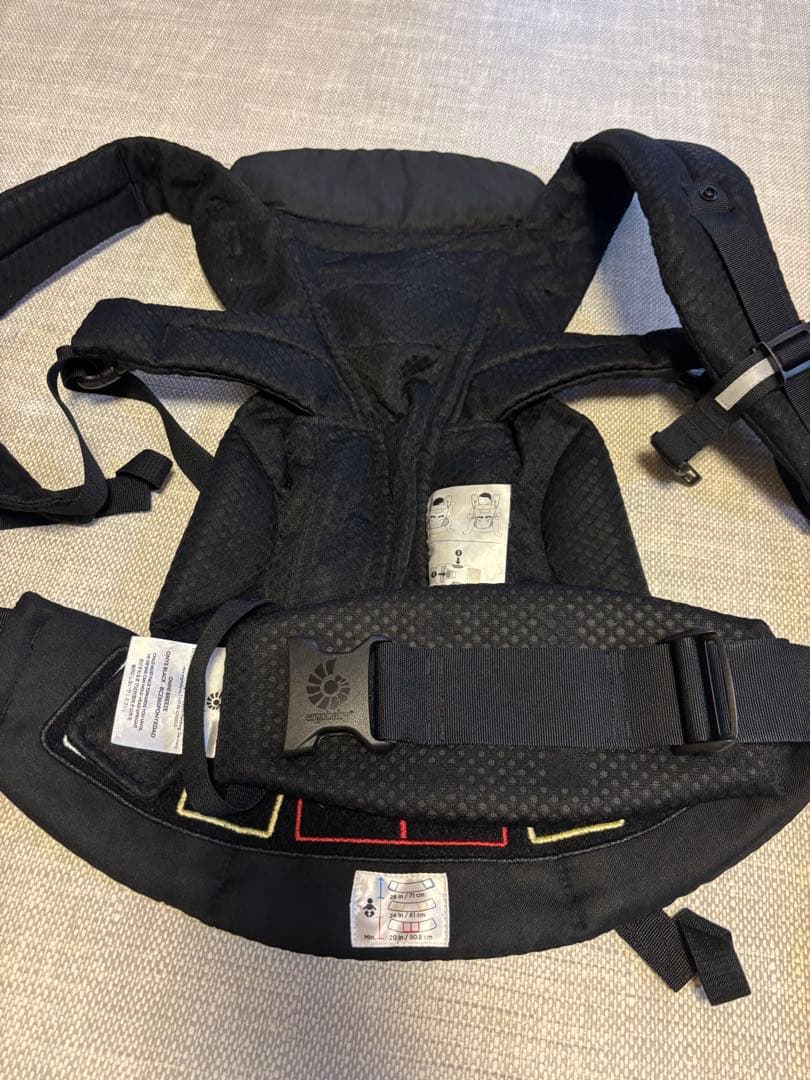 エルゴベビー 抱っこ紐 ブラック メッシュ OMNI Breeze / オニキスブラック | エルゴベビー オンラインストア