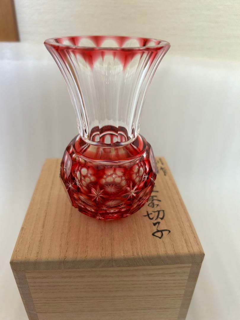専用です　薩摩切子 色被せガラス 金赤☆花入れ 花瓶　一輪挿し