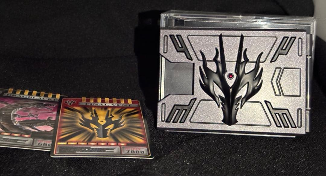 CSM 仮面ライダーリュウガ カードデッキ＋アドベントカード　Vバックル