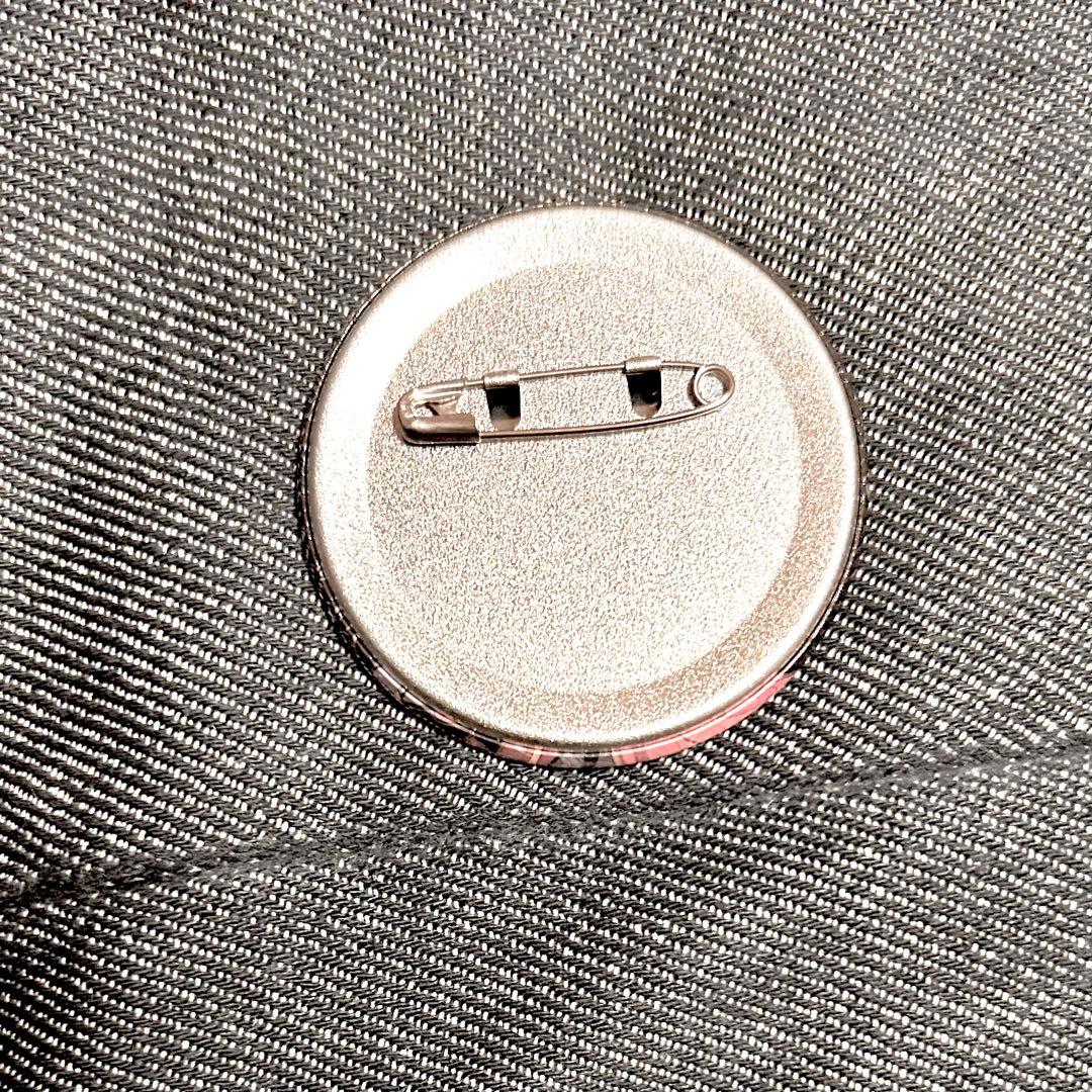 いれいす 缶バッジ りうら 第18弾 零番街 - メルカリ