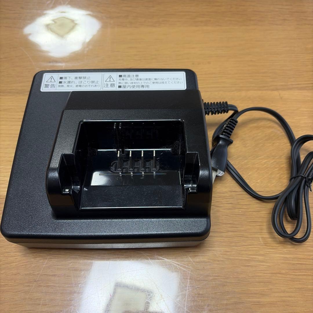 Panasonic 電動自転車用バッテリー充電器 NKJ075Z1A