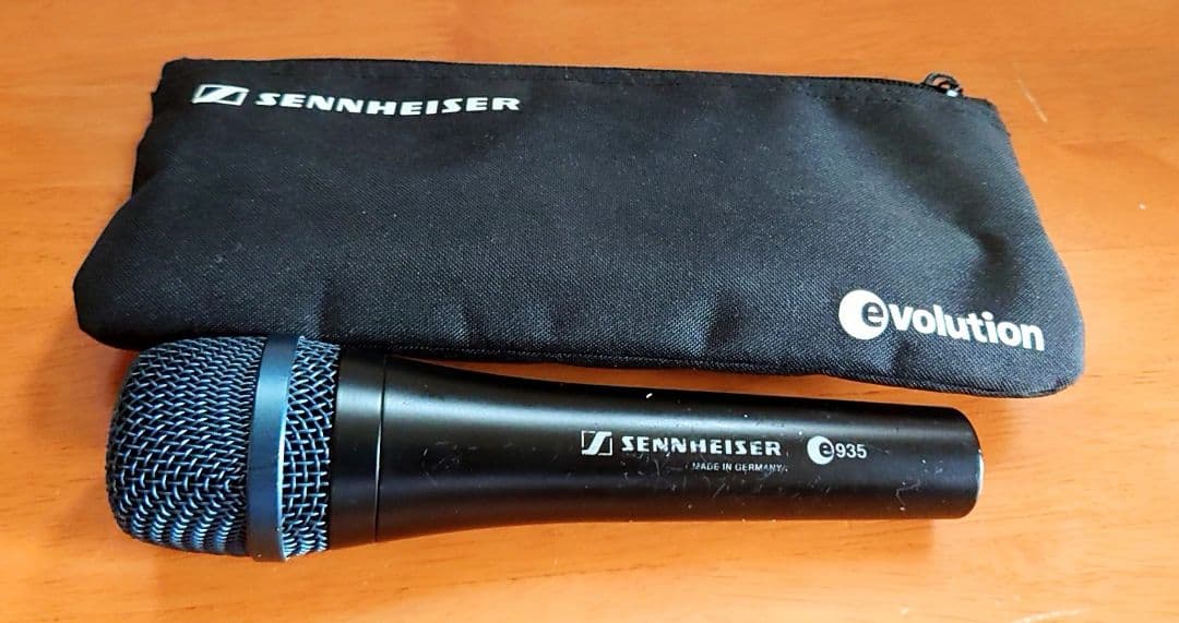 Sennheiser e935 【ゼンハイザー】マイク 専用ケース付き SENNHEISER e935(ゼンハイザー ボーカル用マイク)（新品）【楽器検索