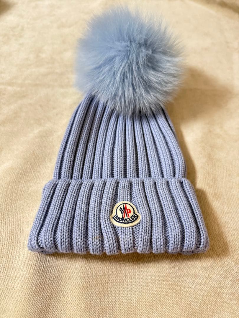 モンクレール 】ファー付きニット帽ライトブルー - メルカリ