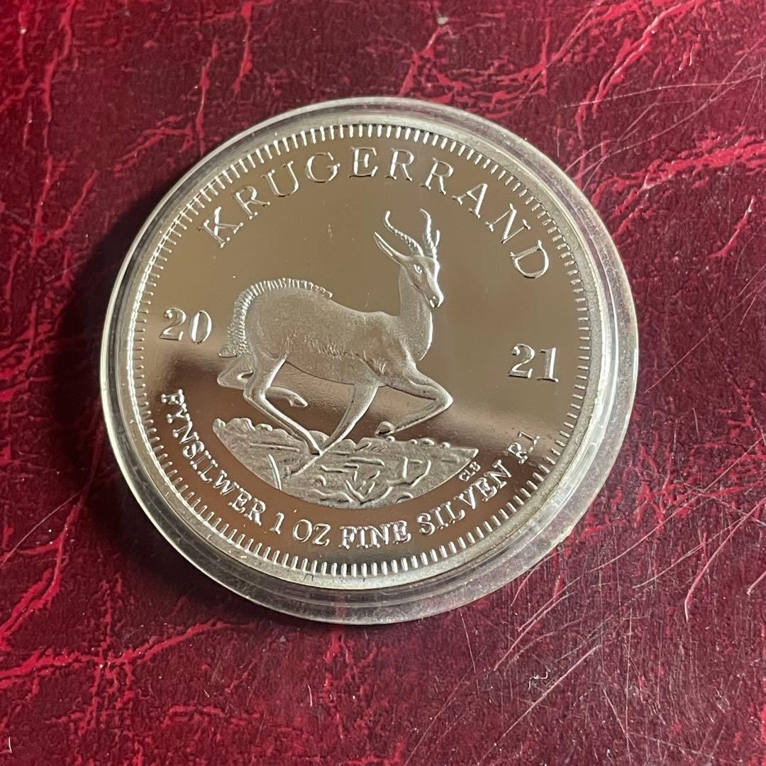 K*n様 クルーガーメダル？　材質など不明　レプリカ 正方形カシメ (FL-10) 黒ニッケル【Peacock】｜製品紹介｜レザー工具