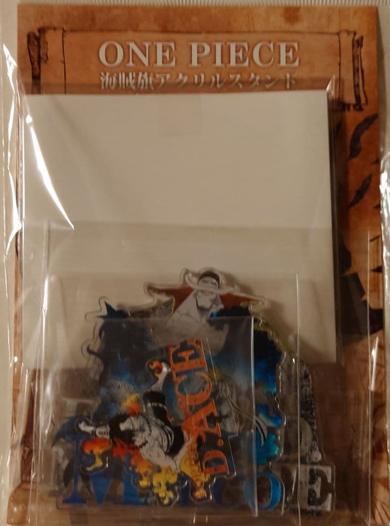 白ひげ&エース&マルコ　ワンピース　海賊旗アクリルスタンド ワンピース 海賊旗アクリルスタンド 白ひげ＆エース＆マルコ アクスタ