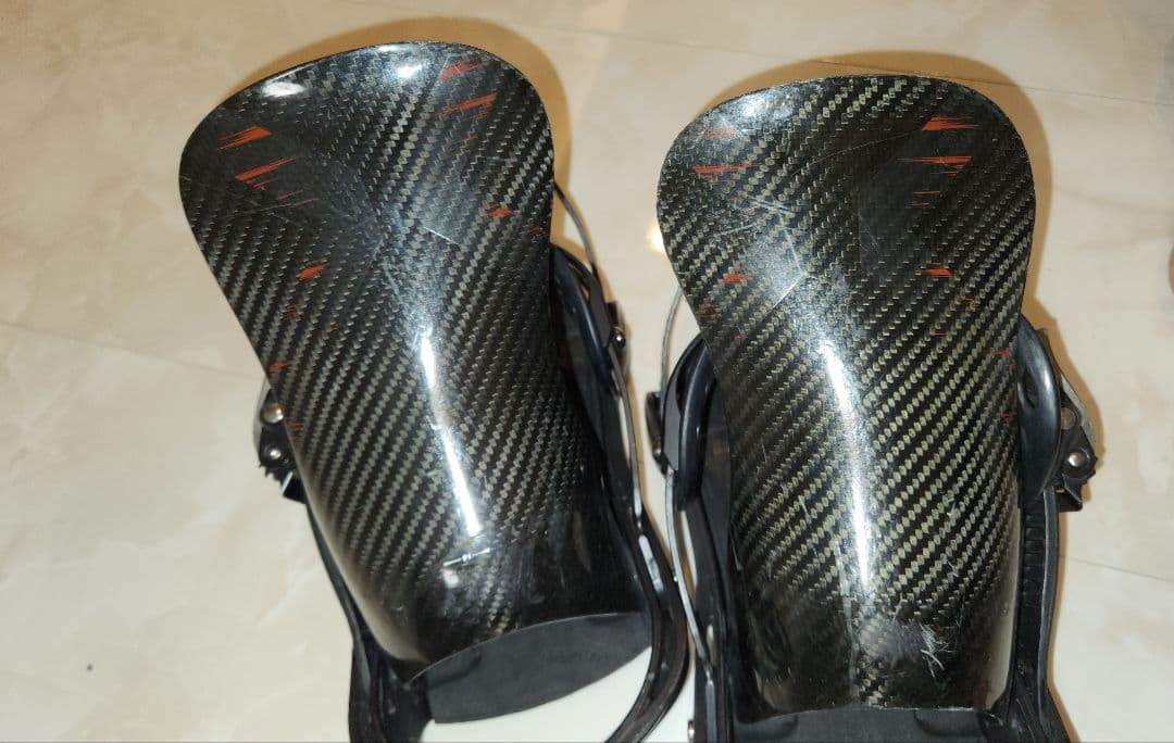 難バートン　X BASE カーボン　ハイエンドスノーボード ビンディングL