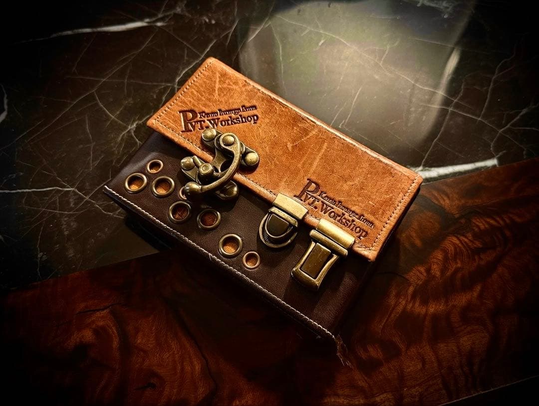 厳選中古！Pvt.Workshop匠　本革　フルレザーデッキケース