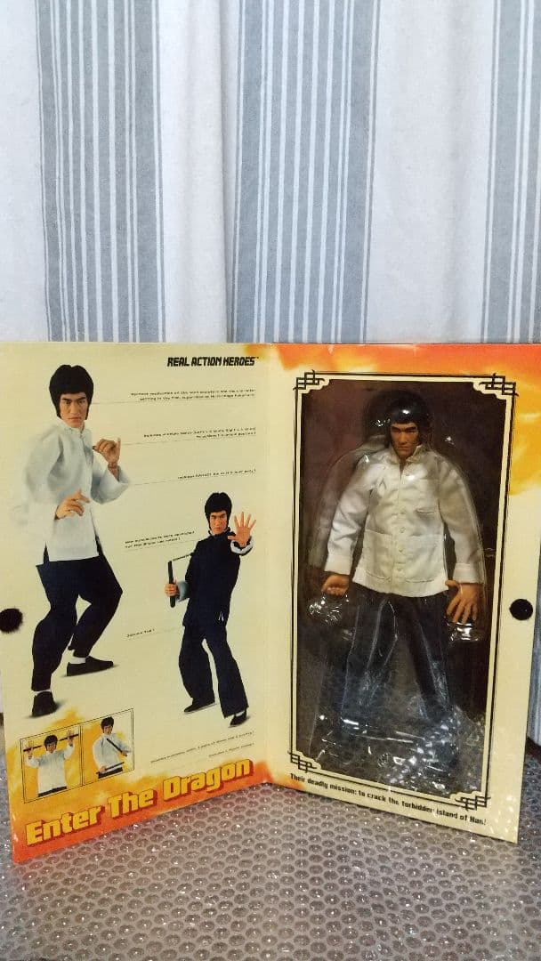 最終値下げ！新品　希少　メディコムトイ　RAH ブルース・リー　燃えよドラゴン
