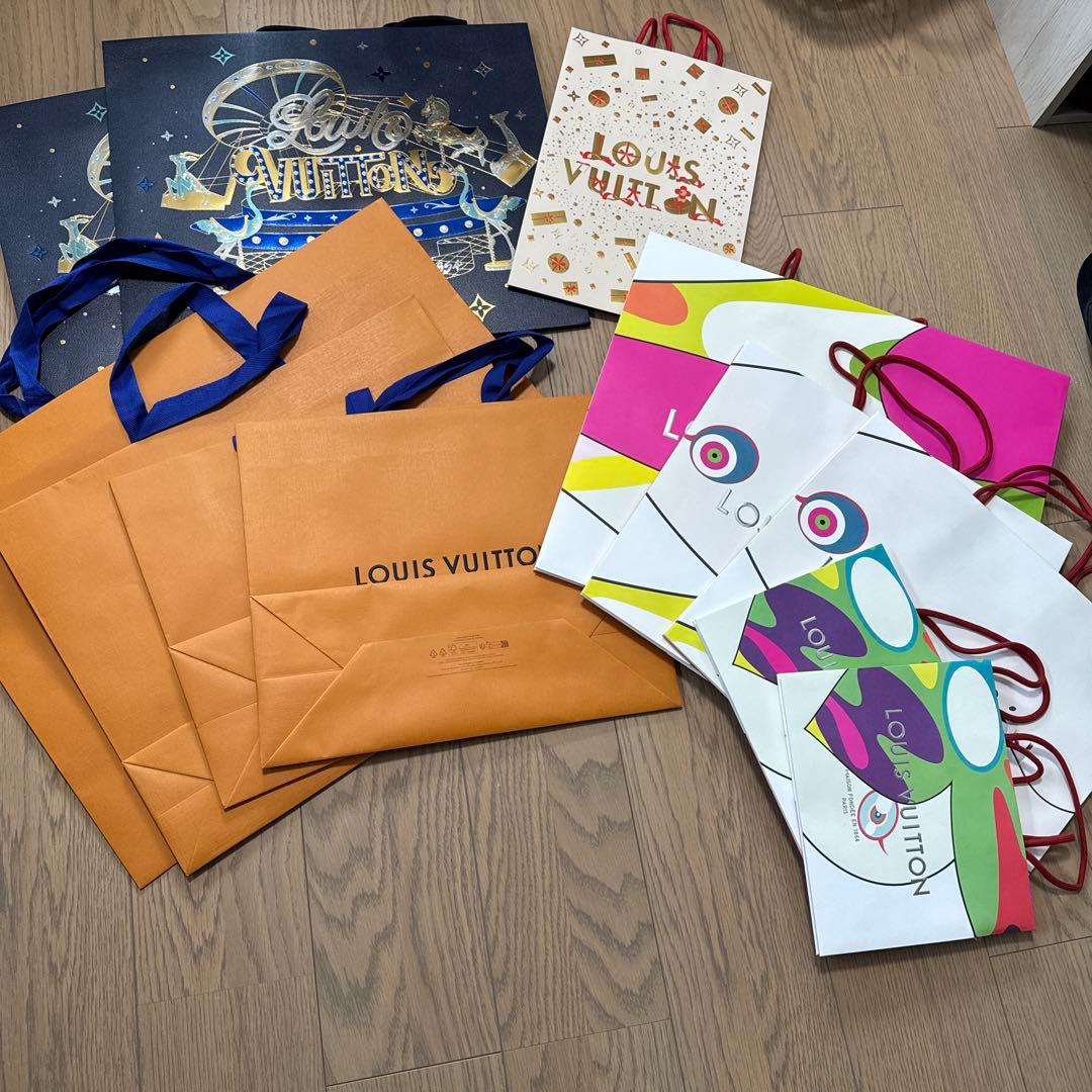 【美品】LOUIS VUITTON ルイヴィトン 紙袋 ショッパー　村上隆コラボ 新品】「ルイ・ヴィトン × 村上隆」コレクションの第3章 ショップ袋