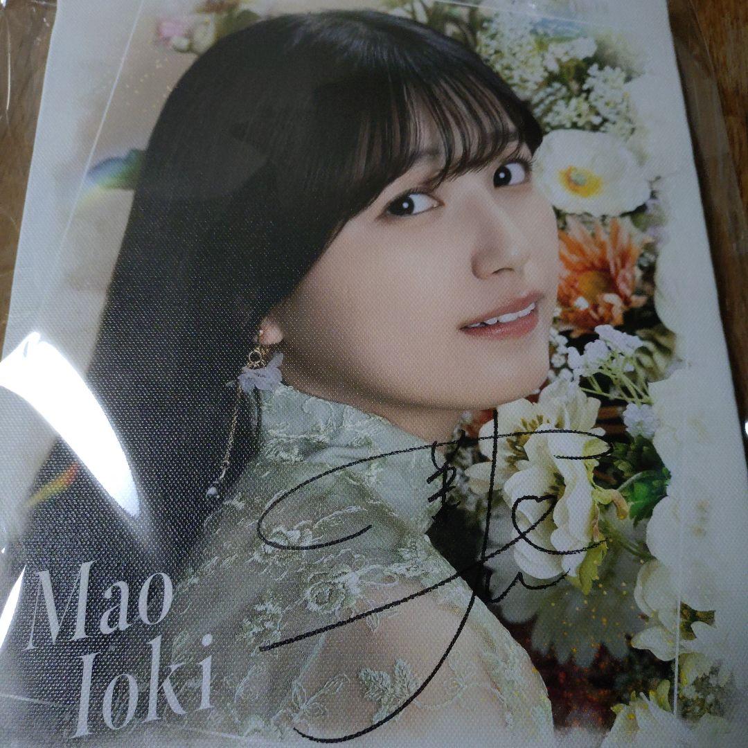 乃木坂46 五百城茉央 直筆サイン入りキャンバスボード