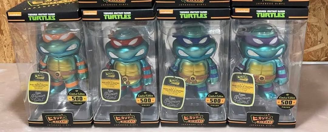 ヒカリマァク タートルズ フィギア4体セット 全世界500体限定品 Amazon.co.jp: Teenage Mutant Ninja Turtles Playmates Toys ティーン