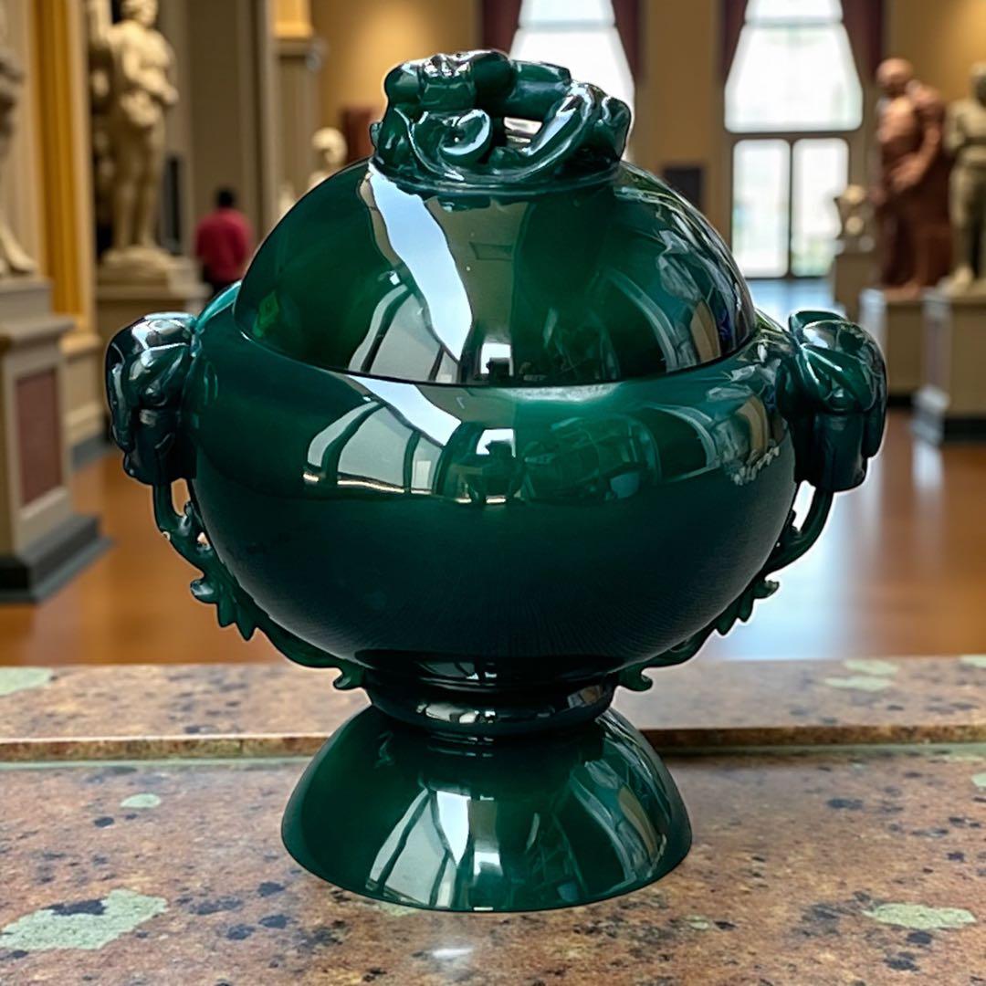 緑瑪瑙　メノウ瓶 天然瑪瑙　厄除け置物　中国伝統工芸 大型 手研磨 伝統 文化 歴史 伝統工芸 瑪瑙 めのう 飾り 家庭円満 厄除け