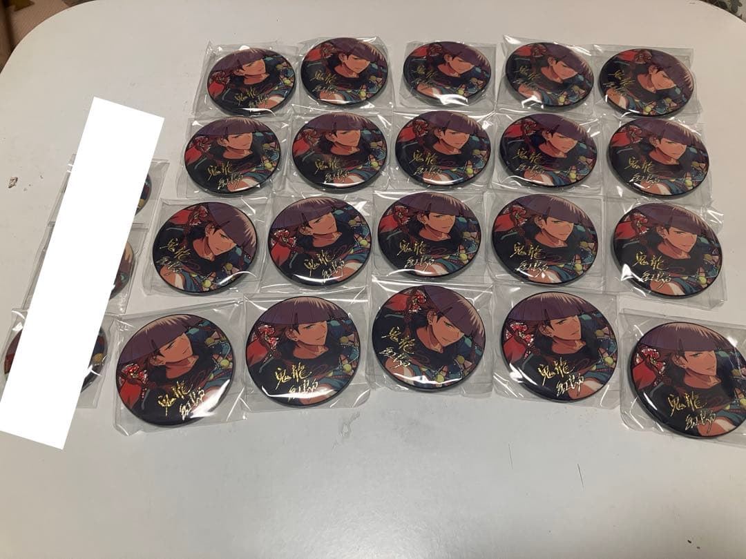 あんスタ 鬼龍紅郎 時光缶バッジ - メルカリ