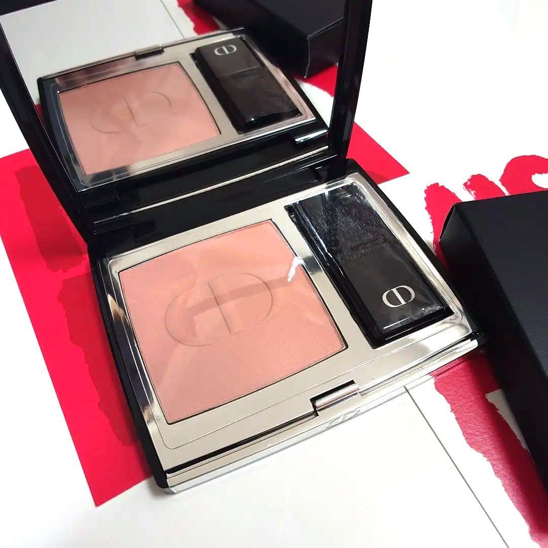 DIOR 伊勢丹限定　チーク