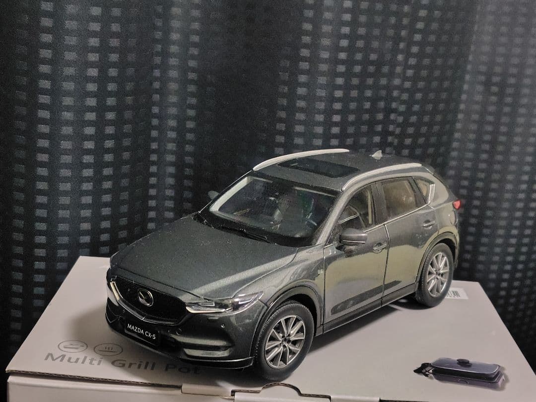 MAZDA CX-5　モデルカー　1/18