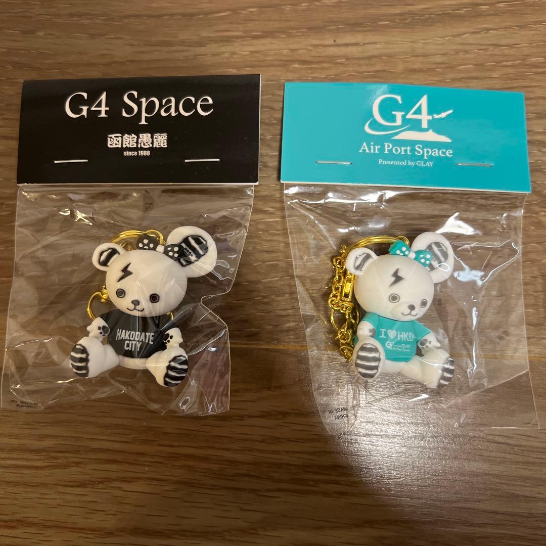 GLAY G4 Space & Air Port スートライプーくまチャーム