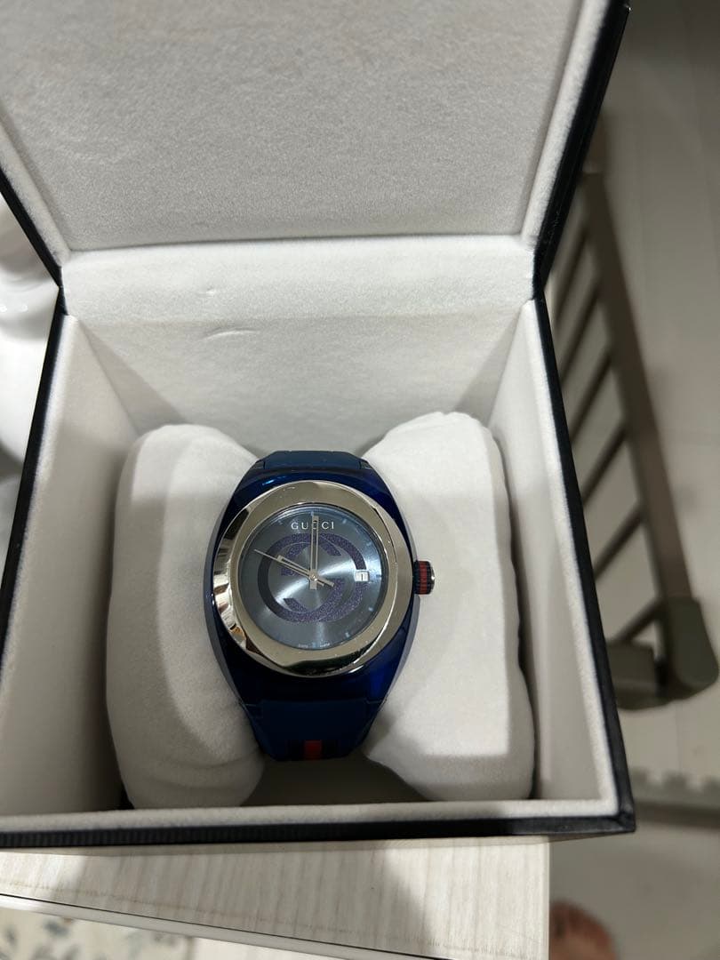 リ*ン様 GUCCI アナログ時計 ブルー
