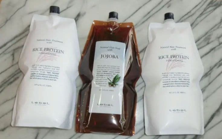 乾燥気味の髪にルベルホホバシャンプー１本ライスプロテイン２本