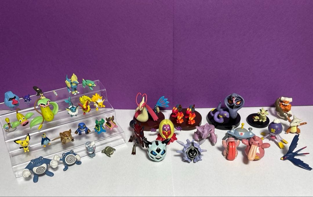 ポケモン　立体図鑑　フィギュア　ミロカロス　アーボック　ペルシアン　クリア