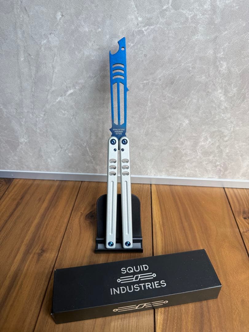 スポーツトイ・アクショントイ SQUID INDUSTRIES MAKO V5