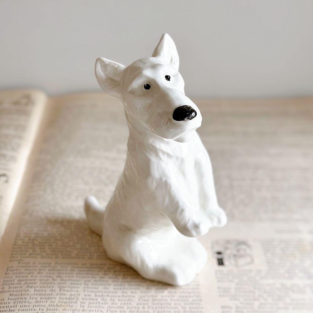 サルグミンヌ Sarreguemines 犬のフィギュリン アンティーク