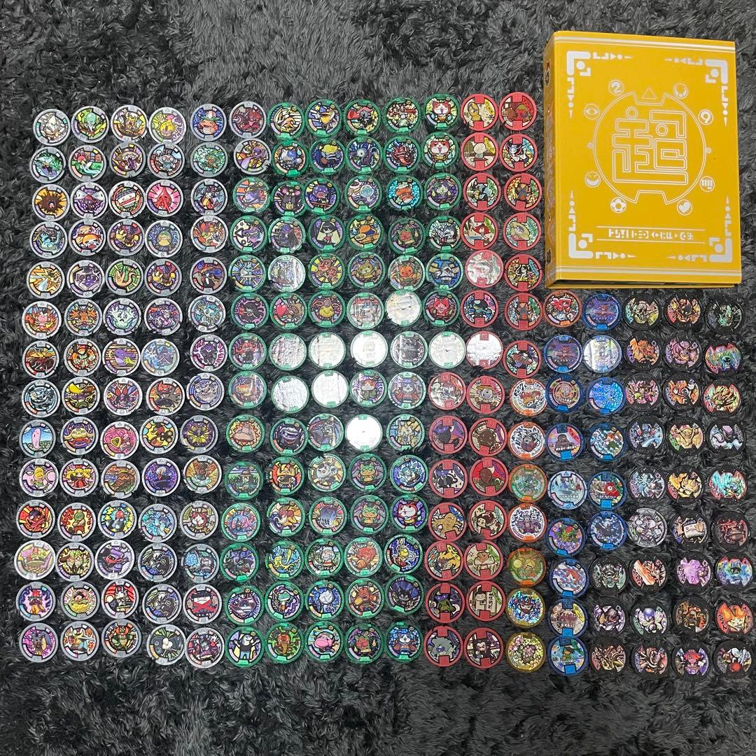 《美品》《大量》妖怪メダル227枚まとめ売り　妖怪大辞典付き