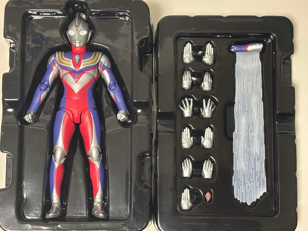 S.H.Figuarts ウルトラマンティガ　マルチタイプ　真骨彫