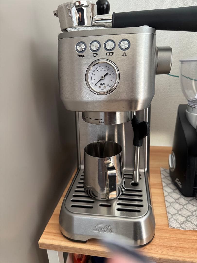 ソリス　エスプレッソマシン シルバー 圧力計付き