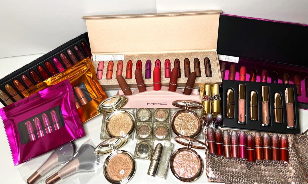 【7月末まで出品・最終値下げ】MAC 限定品まとめ売り　新品未使用　コスメ 7月末まで出品・最終値下げ】MAC 限定品まとめ売り 新品未使用 コスメ