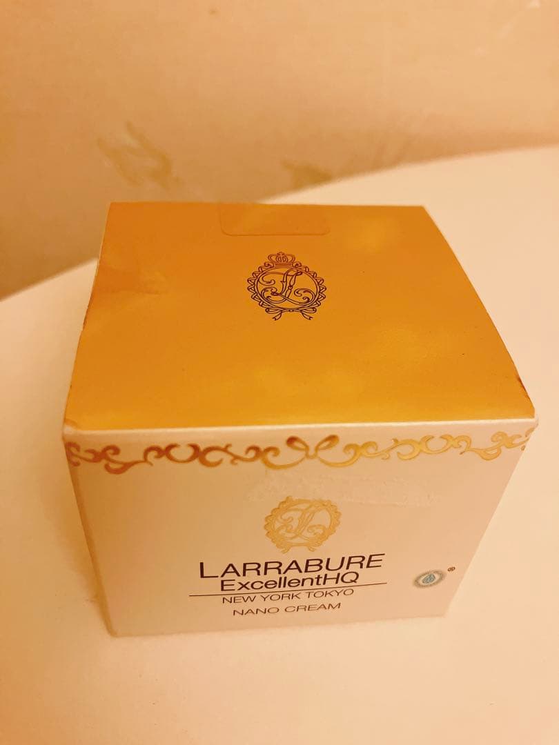 ☆新品未開封☆ララビュウ エクセレントHQナノクリーム 30g