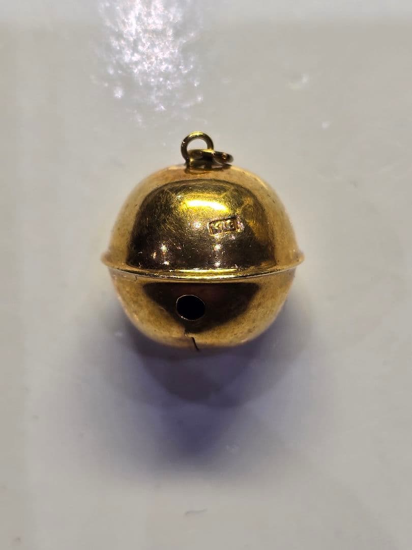 西*店様 K18 鈴　合計1.5グラム　中古品